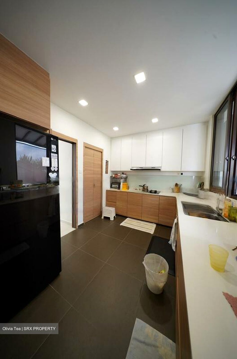 MARIAM CLOSE (D17), Terrace #446548461